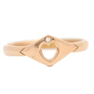Modern minimal claddagh ring. Irish ring. Diamond claddagh. Heart ring. Irish jewelry. Irish claddagh.