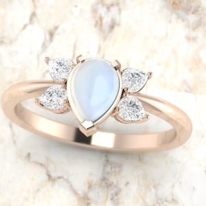 Bague de fiançailles en pierre de lune. Bague pierre de lune et diamant taille poire. 14K, 18K ou Platine.