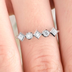 Anel de diamante. Eternidade de diamante. Anel de noivado. 14K/18K/Platina.