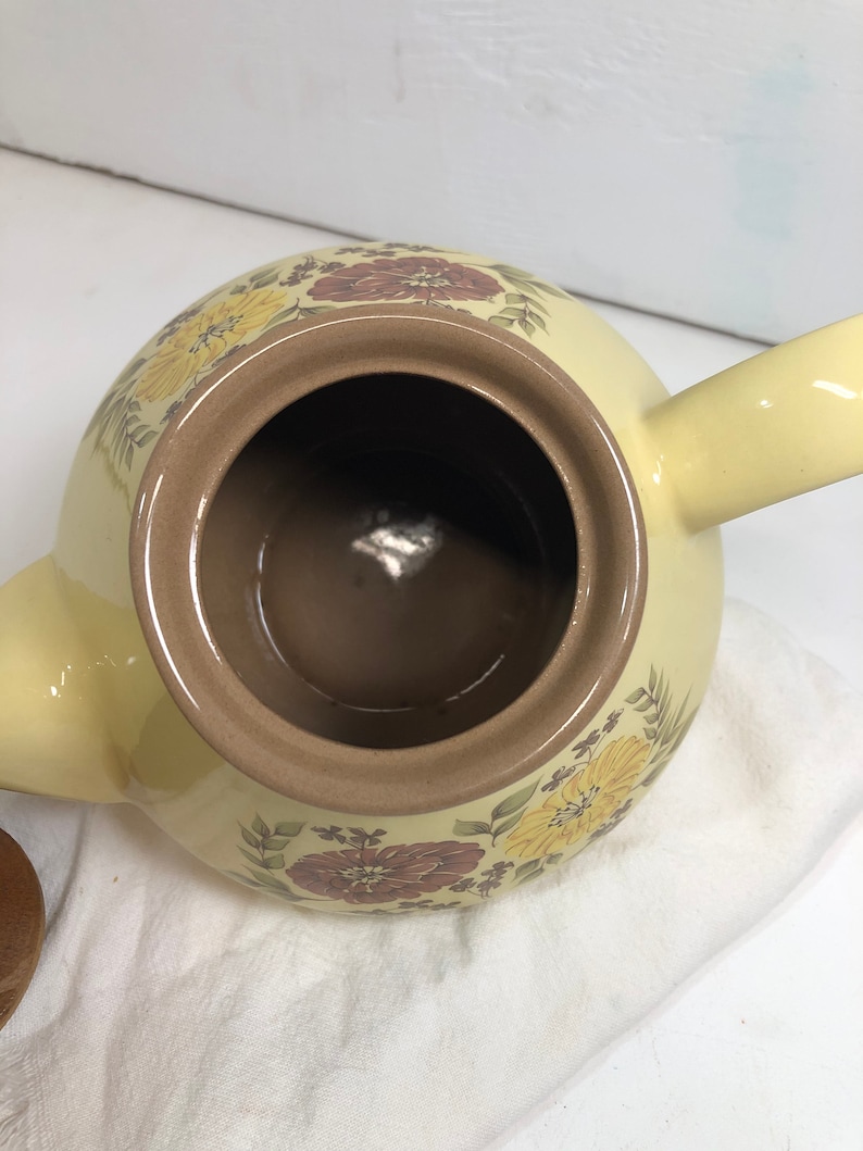 Vintage Taylor Smith /& Taylor Design Indian Summer Teapot with Wood Lid Yellow Floral Cottagecore
