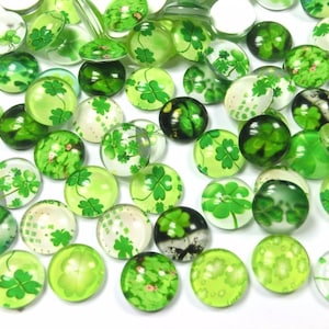 Kleeblatt 50-200 Glascabochons 12mm Mix 12x4mm rund Glas Cabochons Glücksbringer #103