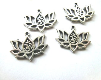 10 pendentifs fleur de lotus Ohm Lotus couleur argent antique #S497