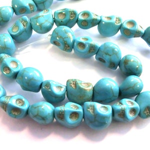 Skull Color turquoise 10 x 8 mm Stone Beads 1 Strand Skull Skull to thread image 1