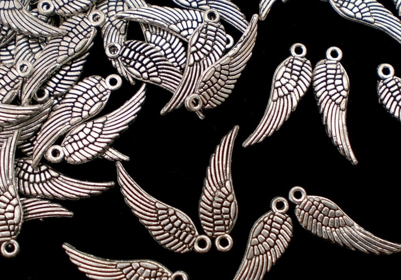 100 WINGS pendant angel wings 17 x 5 mm charms color choice silver antique silver gold and bronze angel spacer lucky charm metal Antiksilber #S582