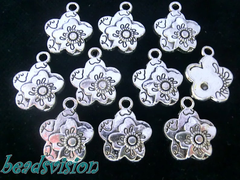 10 Pendant Charms Flower Color Antique Silver 18 x 15 mm S367 image 1