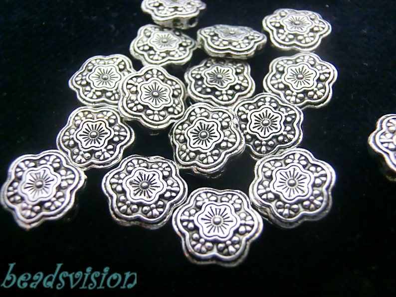 40 Spacer 10 mm Flower Color Antique Silver Metal Beads Intermediate Element S220 image 1