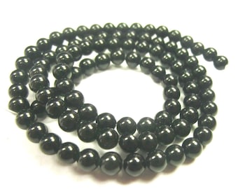 Agate 4 mm noir 1 brin boules, perles rondes