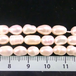 10 30 freshwater pearls cultured pearls white cream oval baroque approx: 6-7.5x5-6 mm pearls 2k image 5