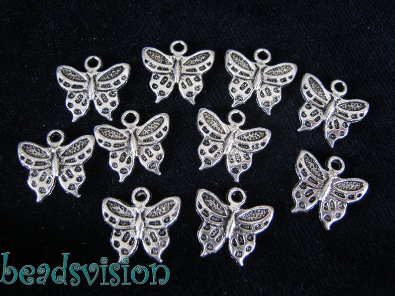 30 Pendant charm Butterfly color antique Silver #S196