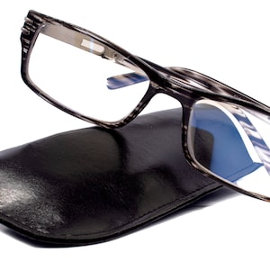 The Hudson, (Premium) Reading Glasses, High End Reading Glass +1.25 to +6 Magnifying. (Grey Black) Rectangular Frames. NY Fifth Avenue.