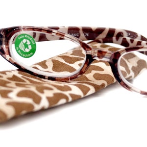 Isabella, (Premium) Lesebrille, Fashion Reader (Giraffe Brown) Druck, ovale Form +4 +5 hohe Vergrößerung, NY Fifth Allee (Wide Frame)