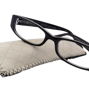 Elise, Bayonetta-style rectangular premium glasses, high-end readers: +0.00 +1.25, +3 magnifying reading glasses. NY Fifth Avenue.