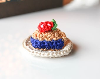 Amigurumi Crochet Pattern - Crochet Pie Slice with Strawberry and Plate - Crochet Food PDF File