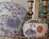 Vintage Chinese multicolored ginger jar vase