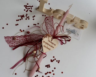 Handgefertigte Osterkerze Herz aus Holz mit griechischer Widmung-Liebe-Paar-griechische Ostern Lambatha-Passion-Rot-Rosa-Braun-Spitze-Lambada-Ostergeschenk