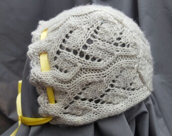 Lace Bonnet