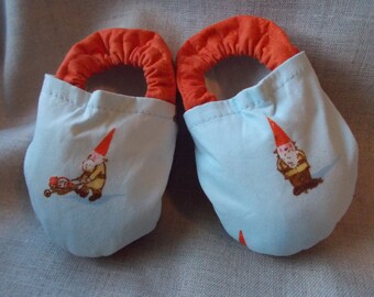 Fabric Moccasin Style Baby Shoes Size 0-6 months