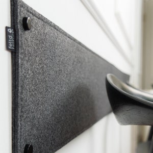 Protector de pared de fieltro de 30 cm de altura – INCLUYE TORNILLOS DE MONTAJE – 8 mm – Protector de silla – Longitudes personalizadas disponibles – 36 colores – Comercio justo y hecho a mano en Colonia