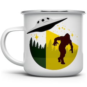 Sasquatch Mug, Bigfoot Mug, Alien Campfire Mug, UFO Mug, Paranormal Camping Mug, Outdoor Mugs, Nature Mug, Camp Mug, Camping Lover Gift