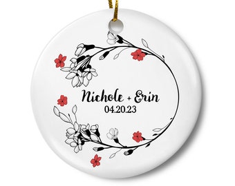 Personalized Couples Christmas Ornament, Gift for Boyfriend, Gift for Girlfriend, Gift for Wife, Gift for Husband, Wedding Ornament