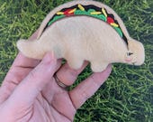 Tacosaurus Mint Stuffed Fleece Hedgehog Rat Guinea Pig Degus Chinchilla Enrichment Toy Small Animal Photo Prop Cage Buddy