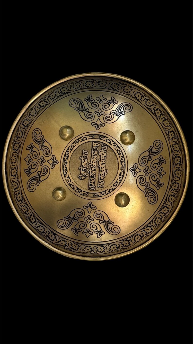 Handmade Brass Sikh Shield: Holy Wordings, 8-inch Worship Decor - Etsy UK