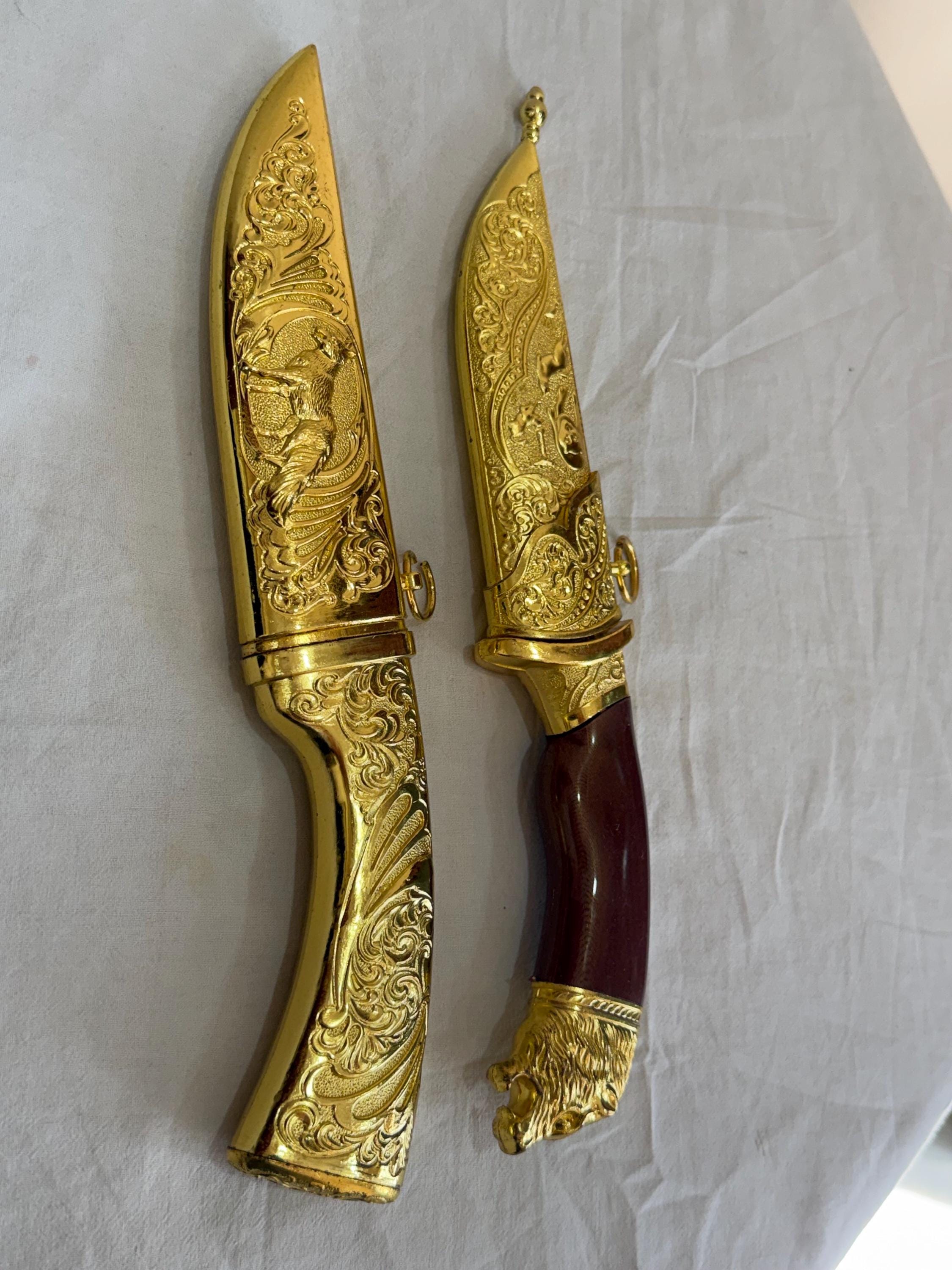 Hand Crafted Golden Brass Scabbard Lion Head Steel Blade Knife