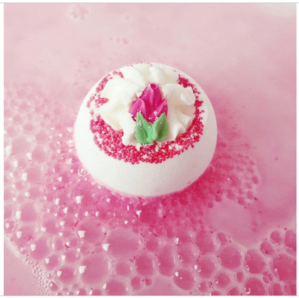 Rainbow Bath Bomb and Candle Gift Set Handmade Bath Bombs in Birthday ...
