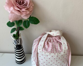 Pink and white medium draw string project bag with handle