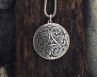 Silver Celtic Spiral Knot Pendant Handmade Celtic Art Necklace Sterling Silver jewellery Ireland Jewelry Book of Kells Triskel infinite