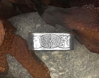Celtic Art Open Ring Etched in Sterling Silver Two Birds, Zoomorphic, Handmade in Ireland. Designed in Scotland