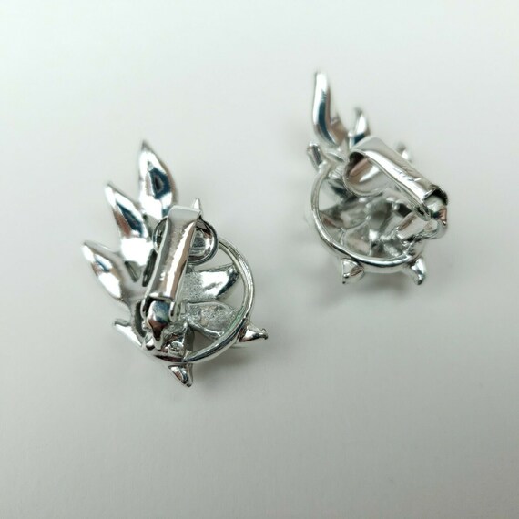 Vintage Coro Leaf Cluster Clip On Earrings Silver… - image 3