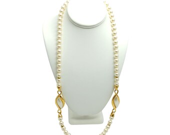 Vintage Napier Simulated Pearl Necklace – Single Strand Gold Tone, Off White, Classic 80s Jewelry