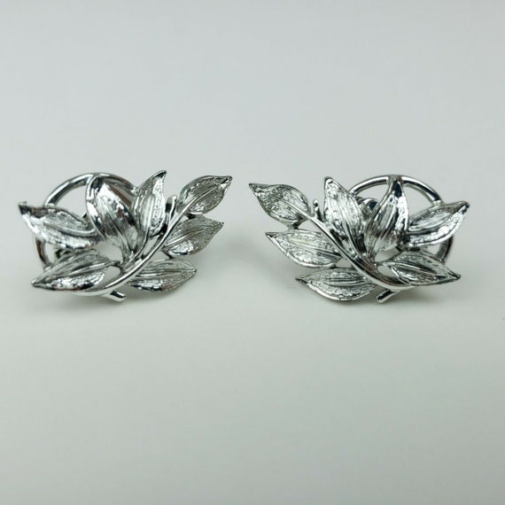 Vintage Coro Leaf Cluster Clip On Earrings Silver… - image 1