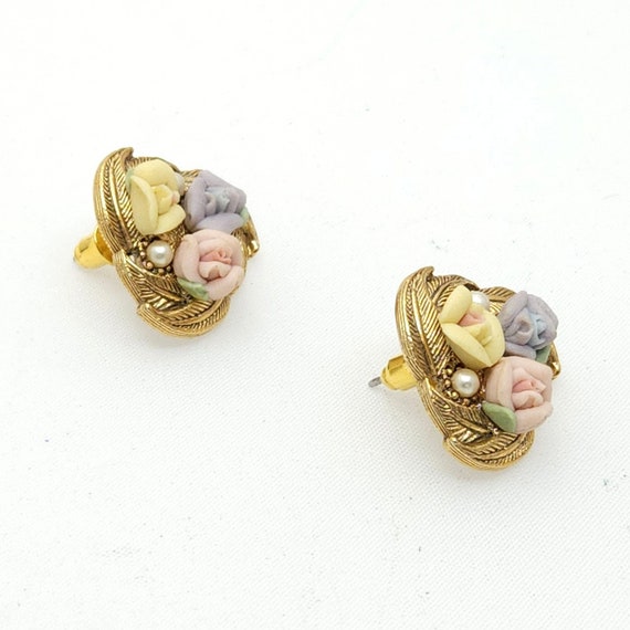 1928 Porcelain Roses Simulated Seed Pearls Pierce… - image 7