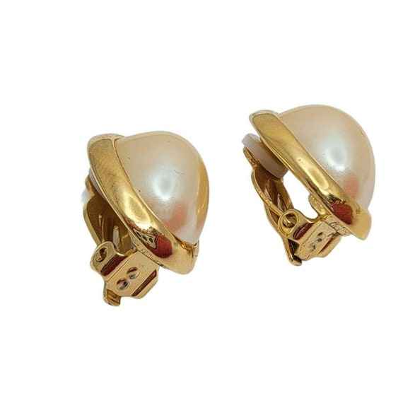 Richelieu Oval Champagne Pearl Gold Tone Clip On … - image 5