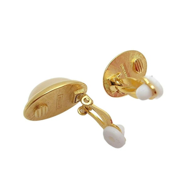 Richelieu Oval Champagne Pearl Gold Tone Clip On … - image 7