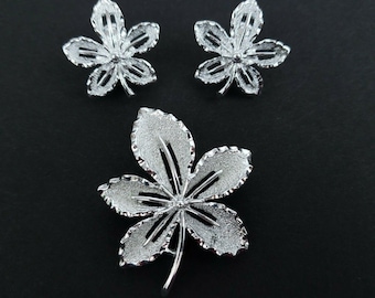 Vintage Sarah Coventry Silver Tone Leaf Brooch and Clip on Earrings Nature