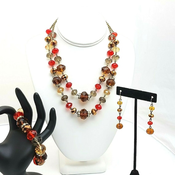 Vintage Crown Trifari Faceted Glass Bead Necklace… - image 1