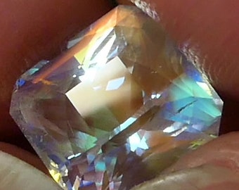 5.51 ct – Fine Top Gem Quality Rainbow Moonstone! Will Fit In A 10 mm x 10 mm Mount! With Video!