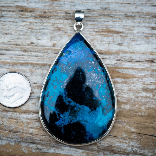 •SHATTUCKITE SOFT TRIANGLE• sterling silver pendant