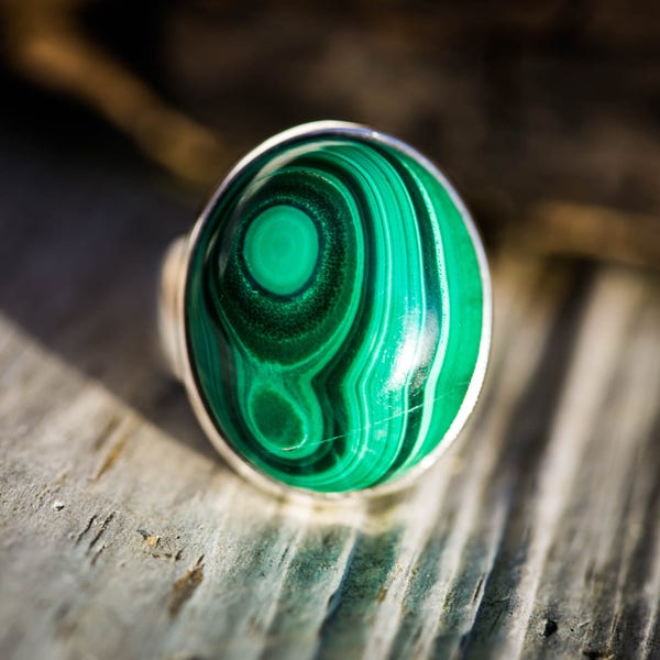 Malachite Ring Size 8 - Green Malachite Ring - Malachite Jewelry - Malachite Ring Size 8 - Unixsex Malachite Ring - Gorgeous Malachite Ring