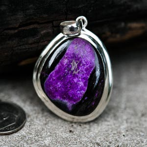 Sugilite pendant - Sugilite and Manganese Pendant - Gorgeous Tone - Sugilite Jewelry - Sugilite Silver Pendant - Sugilite Manganese necklace