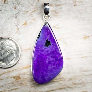 Sugilite pendant - Sugilite and Manganese Pendant - Gorgeous Tone - Sugilite Jewelry - Sugilite Silver Pendant - Sugilite Manganese necklace