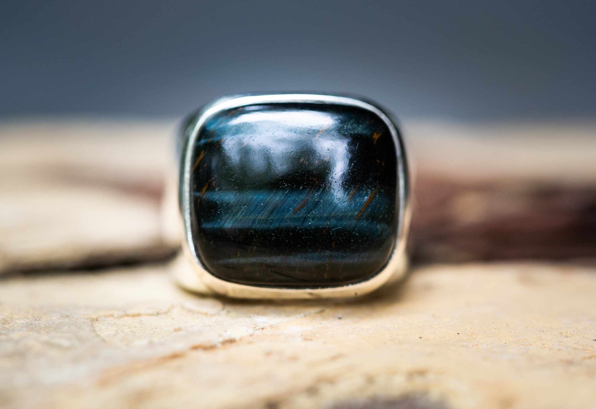 Hawk eye ring deals