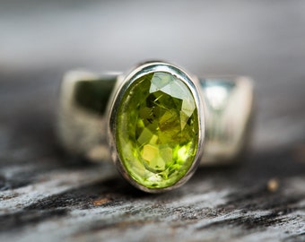 Peridot Sterling Silver Ring - August Birthstone, Size 9.5