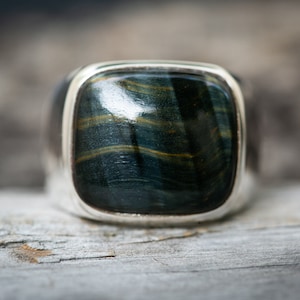 Hawk&#39;s Eye Ring 12 - Large Hawk&#39;s Eye Ring size 12 - Mens Ring - Unisex Ring - Hawk&#39;s Eye Jewelry - Sterling Silver Hawk&#39;s Eye Ring Size 12