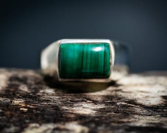 Malachite Ring 10.5 - Malachite Gemstone Ring, Green Malachite Ring - Malachite Jewelry - Ring Size 10.5 - Unisex Malachite Ring - Mens Ring