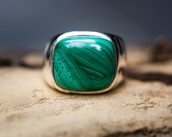 Malachite Ring 10.5 - Malachite Gemstone Ring, Green Malachite Ring - Malachite Jewelry - Ring Size 10.5 - Unisex Malachite Ring - Mens Ring