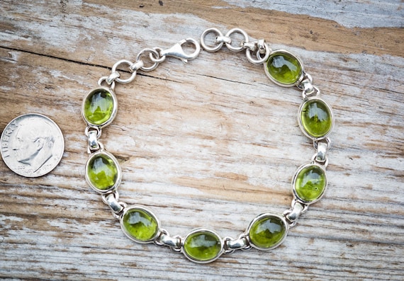 Newport Grand Peridot Bracelet in 14k Gold (August)